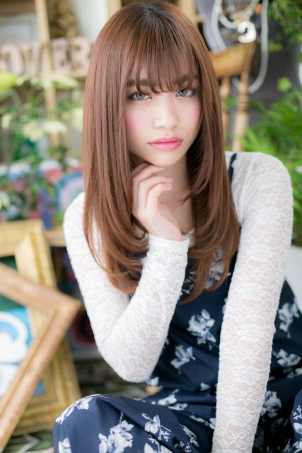 恋を仕掛ける&#8230;フェミニンストレート