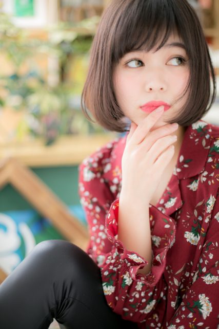 前下がりでクールフェミニン&#8230;大人ボブ