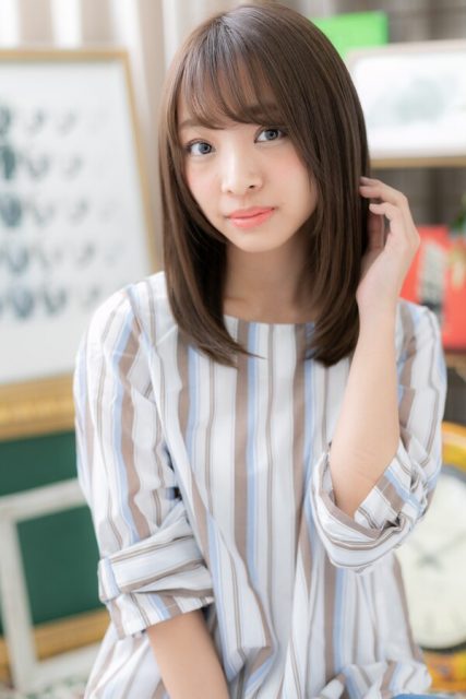 斜めバング×ワンカールの好感度セミディ