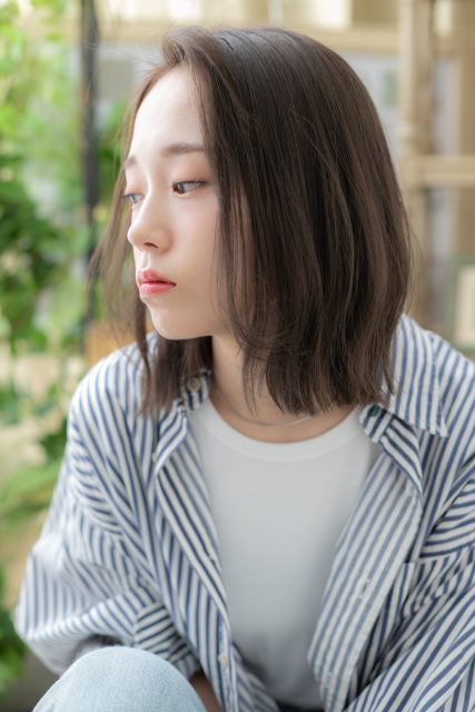 かきあげ前髪抜け感アシンメトリー大人ボブ