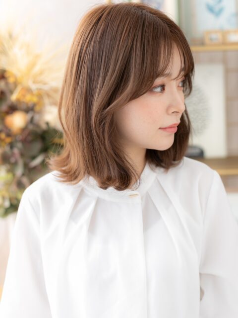大人可愛い小顔ショート外ハネボブ20代30代