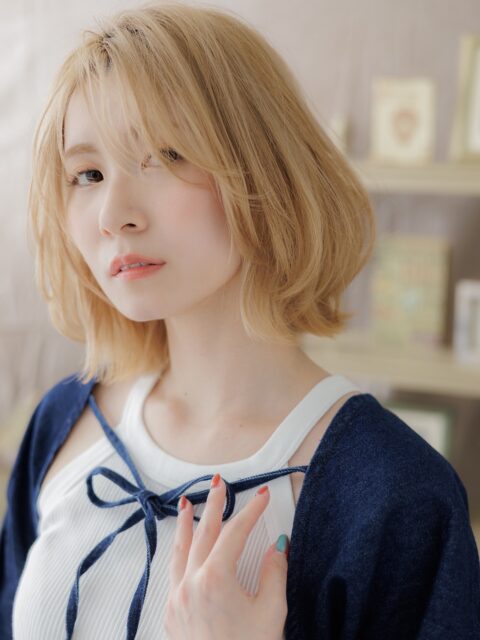 大人可愛いかきあげハイトーンボブ20代30代