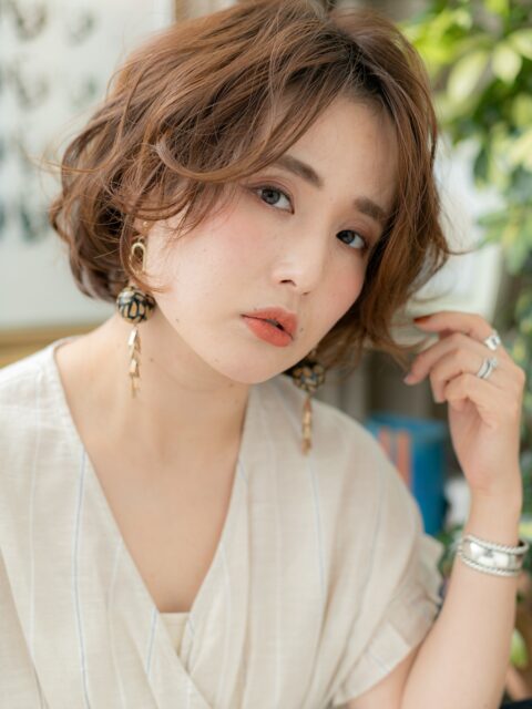 大人可愛いアシンメトリーゆるふわショート20代30代