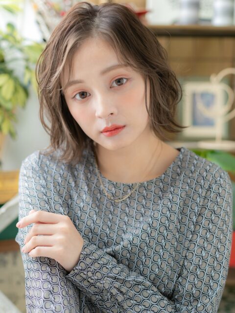 大人可愛い外国人風アシンメトリーボブ20代30代