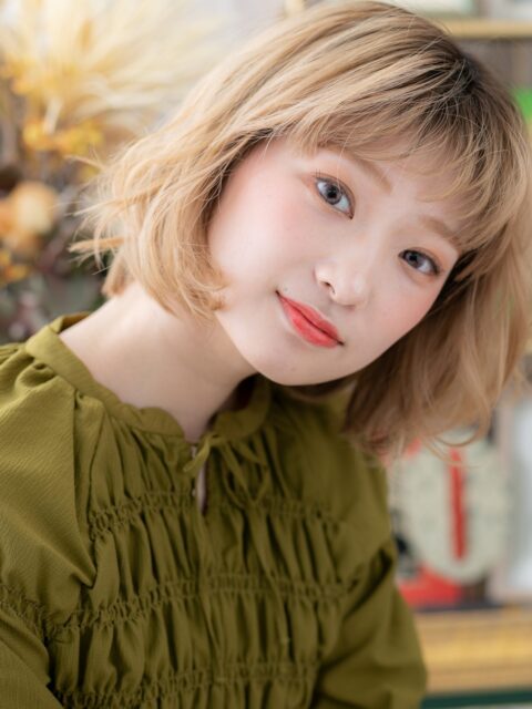 大人可愛いハイトーンブリーチボブ20代30代