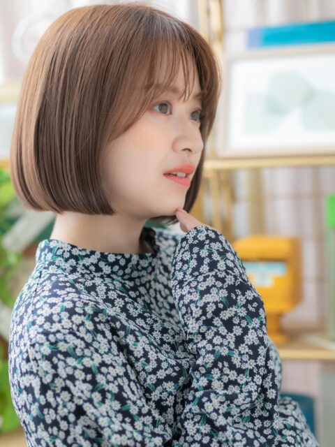 大人可愛い暖色系前下がりボブ20代30代