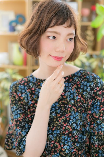 Aラインがキュート☆くせ毛風小顔ボブ