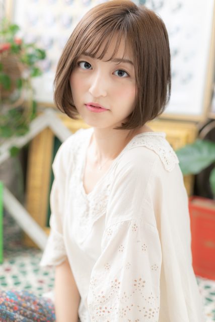 黒髪も◎耳かけシースルーバング大人ボブ