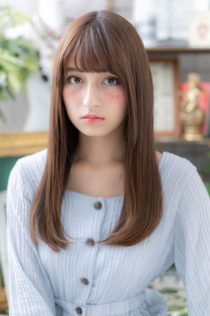 黒髪も◎大人かわいいローライトストレート