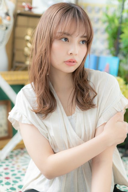 外国人風艶カラー小顔ナチュラルストレート