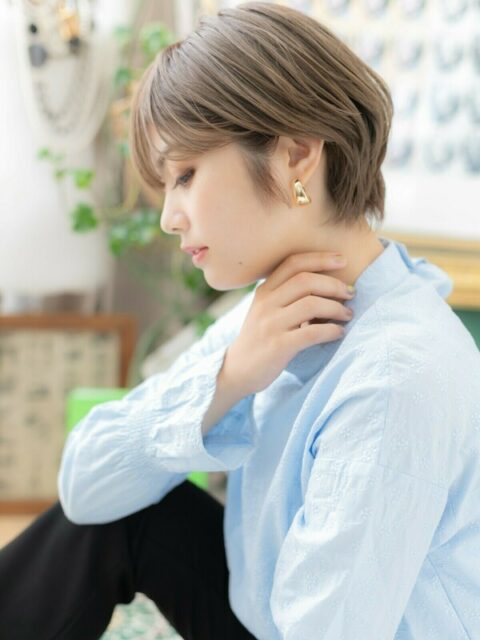 大人可愛い透け感小顔ショート20代30代
