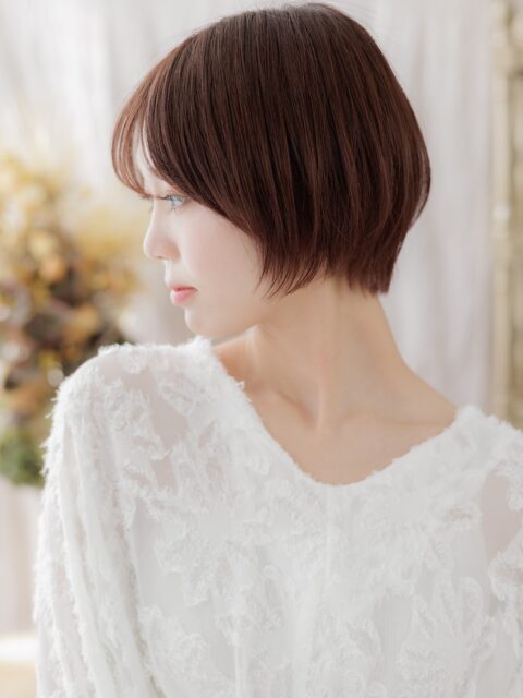 大人可愛いマロンベージュ丸みショート20代30代