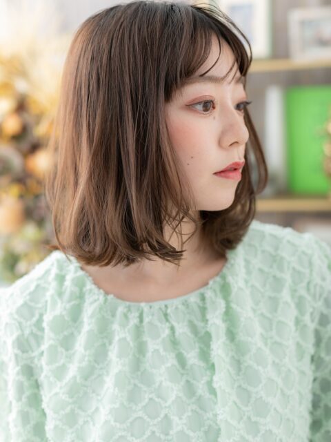 大人可愛いパールベージュ外ハネボブ20代30代