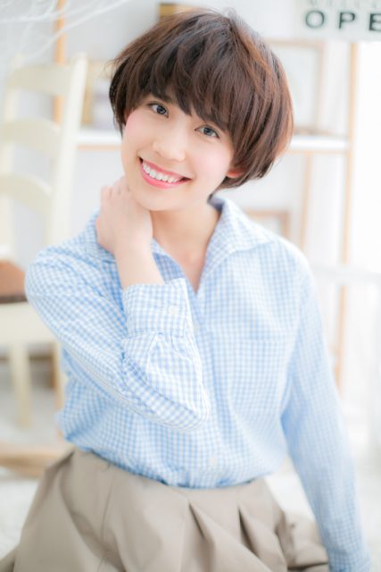 優し気ショートで♪ガーリー気分