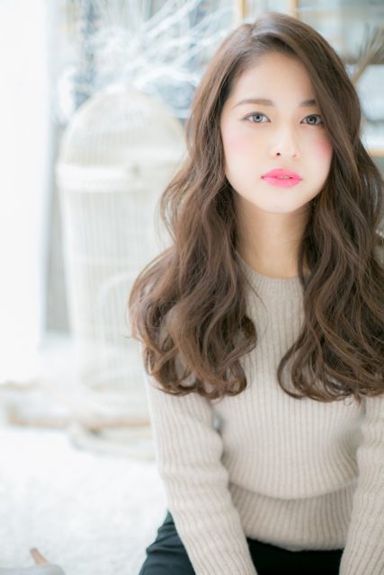 外国人風、うっとり小顔グラマラスウェーブ