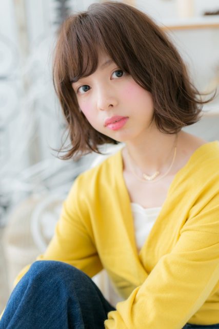 斜めバング♪くせ毛風ガーリーボブ