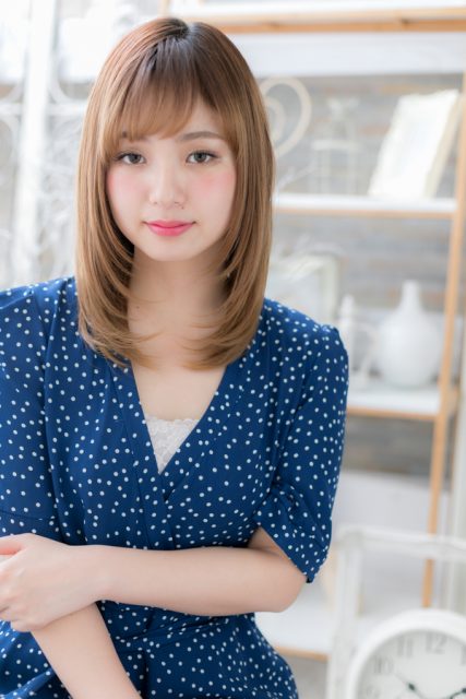 骨格矯正効果☆斜めバング小顔セミディ