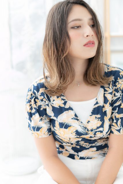 アシンメトリーグラデーションカラー小顔ロブ