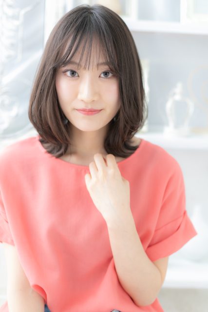 アッシュグレイ前下がりくせ毛風プリカール