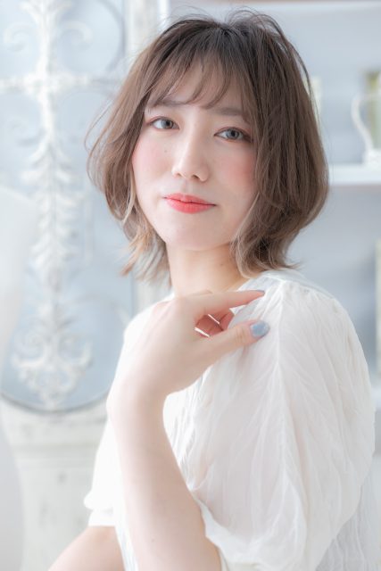 外ハネゆるふわボブ外国人風インナーカラー