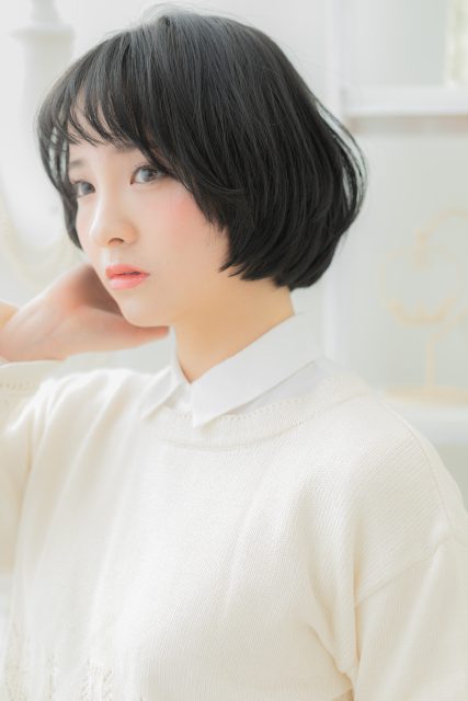 黒髪ナチュラルマッシュショート小顔ミニボブ