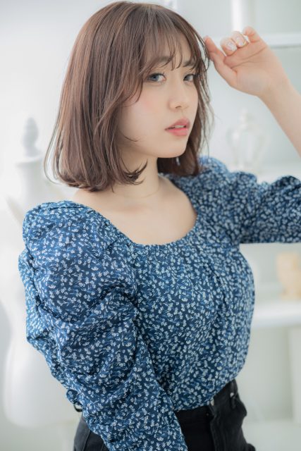 ミルクティーピンク前下がり内巻きワンカール