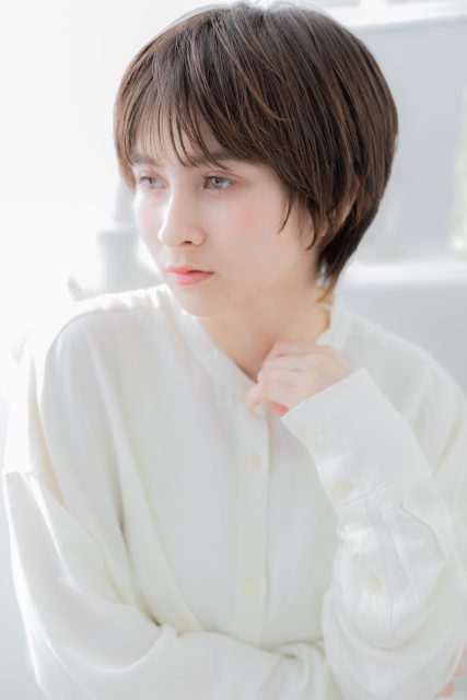 外国人風バイカラーマッシュウルフショート