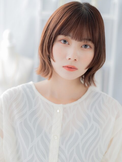 大人可愛い外ハネ小顔ボブ20代30代