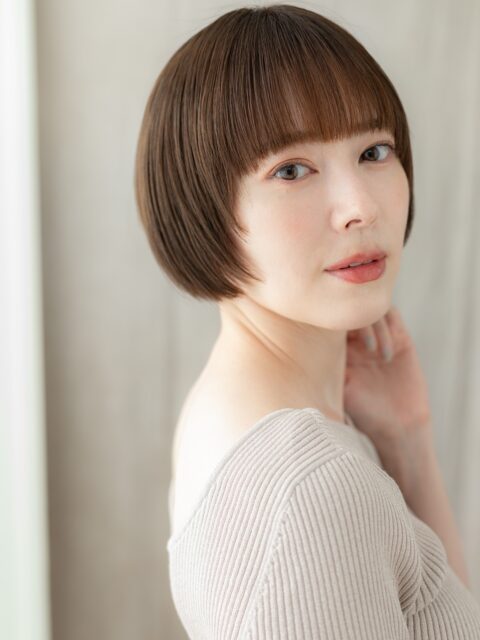 大人可愛いラウンドバング小顔ボブ20代30代