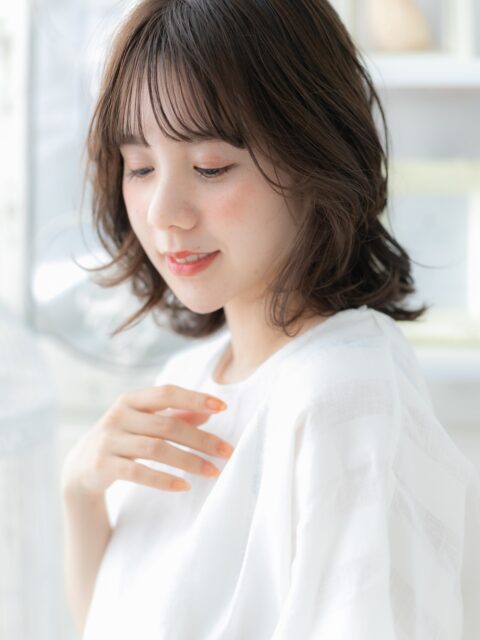 大人可愛いシースルーバングゆるふわミディアム20代30代