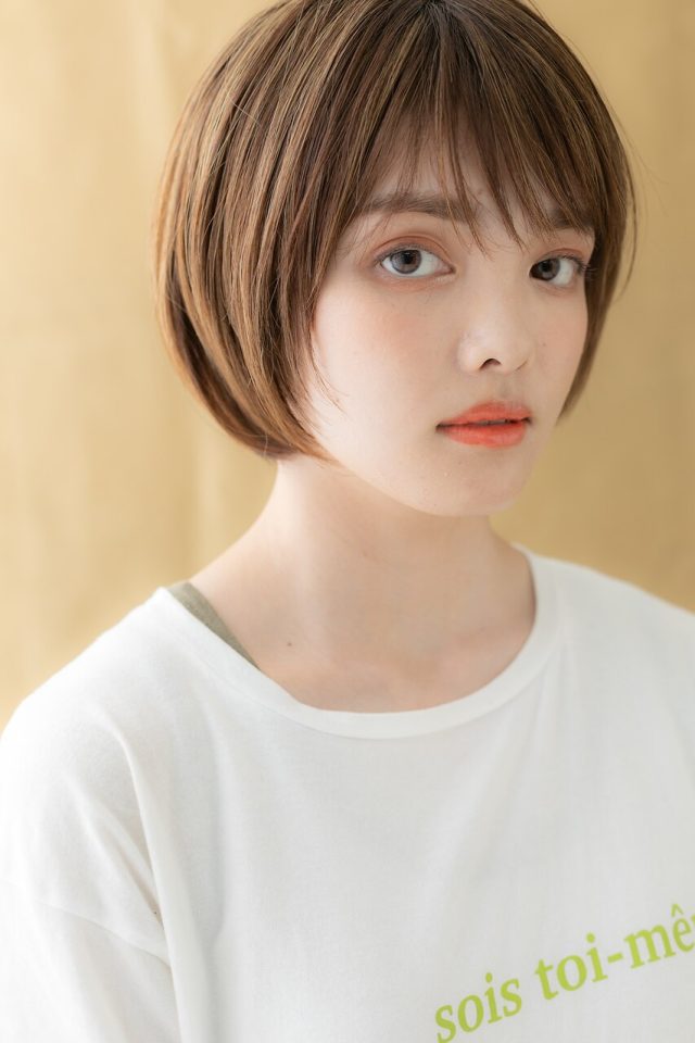 10代20代30代☆極細ハイライト小顔前下がりボブショート