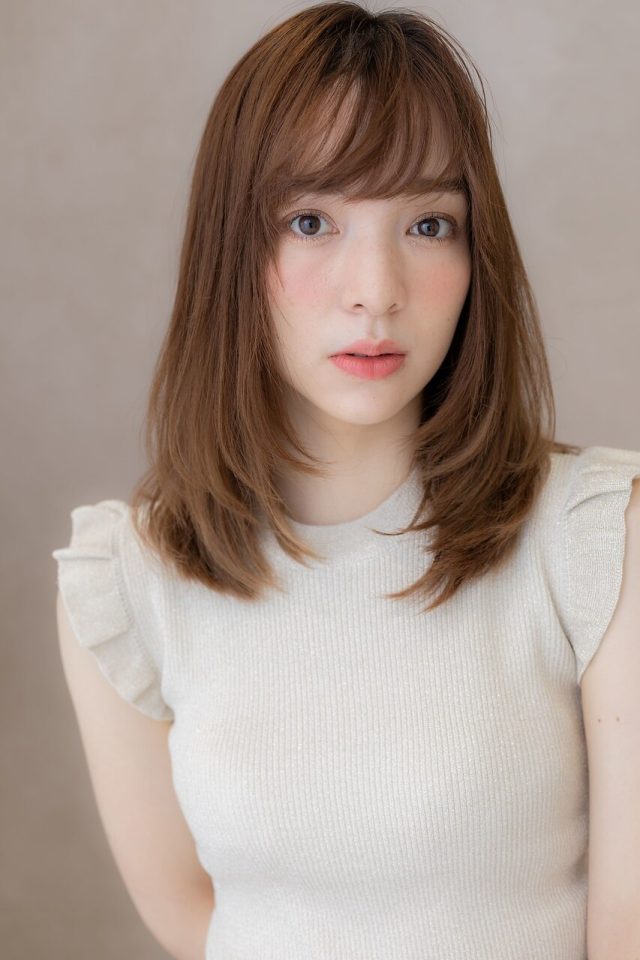 10代20代30代☆外国人風ペールベージュ前下がりカール