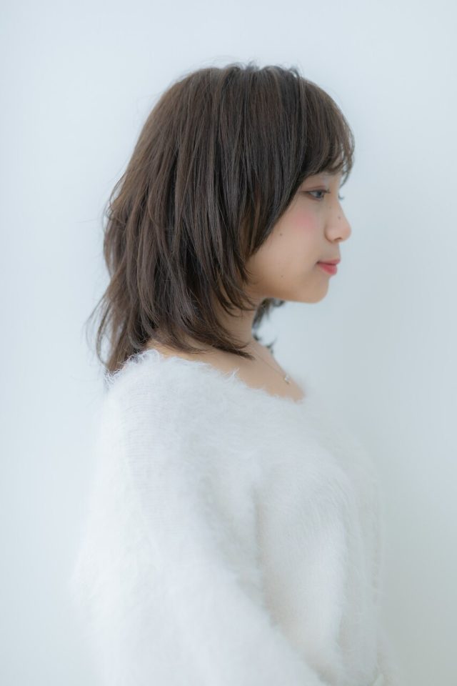 20代30代40代くすみカラーフェザーバングくびれミディ