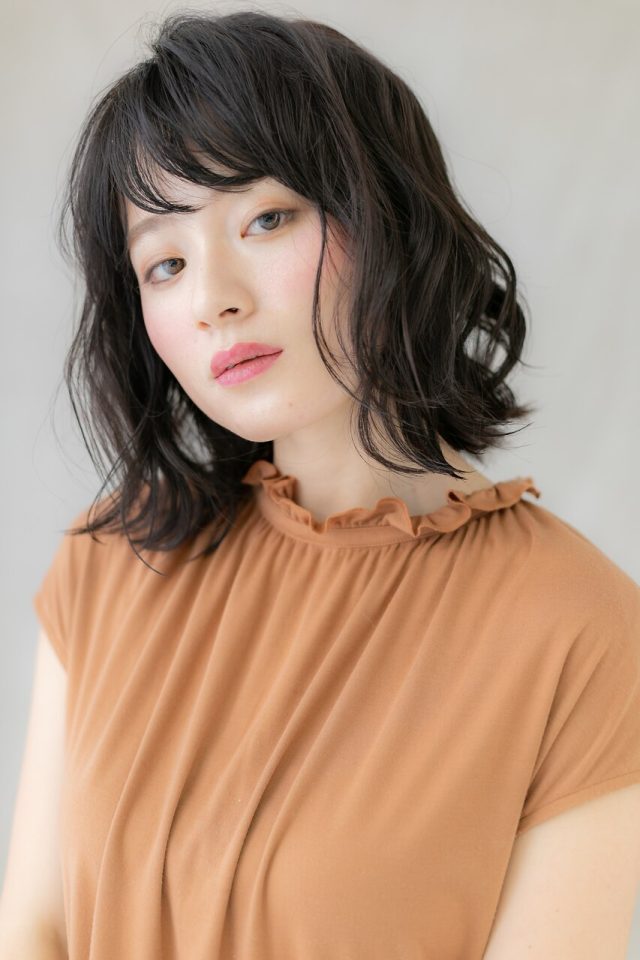 20代30代40代◆黒髪小顔ウェットヘアくびれ外ハネボブ