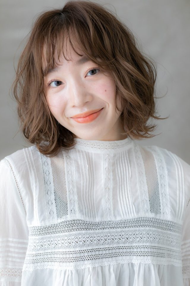 10代20代30代ミルキーベージュくせ毛風抜け感大人ボブ