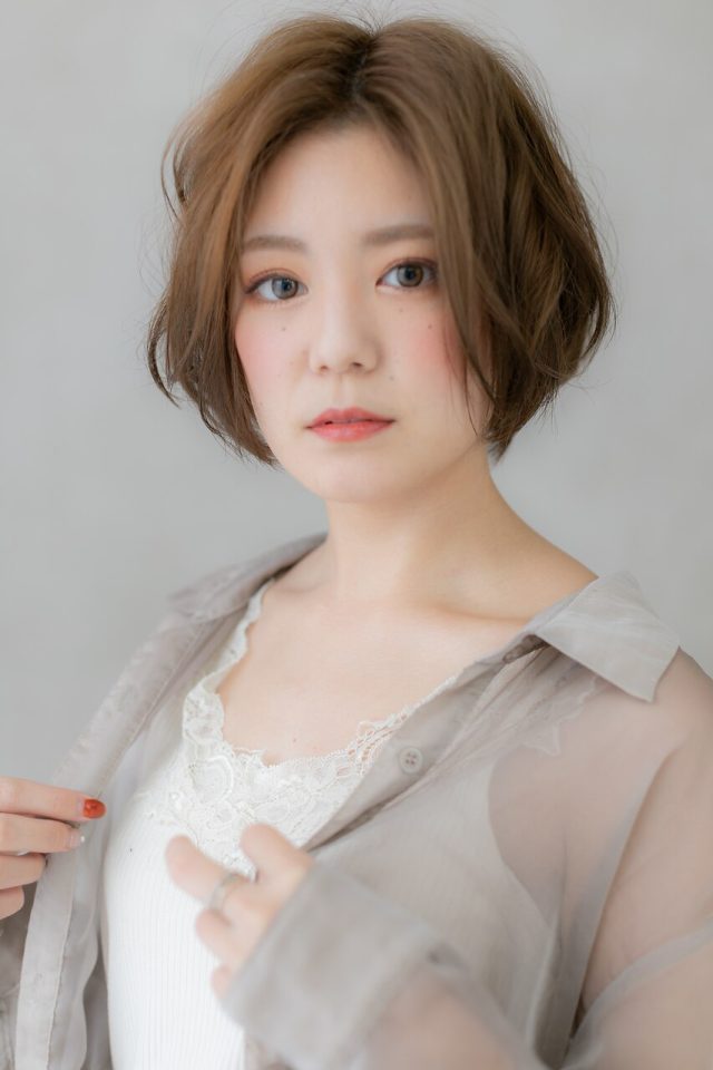 20代30代40代スローカラーひし形シルエットミニボブ