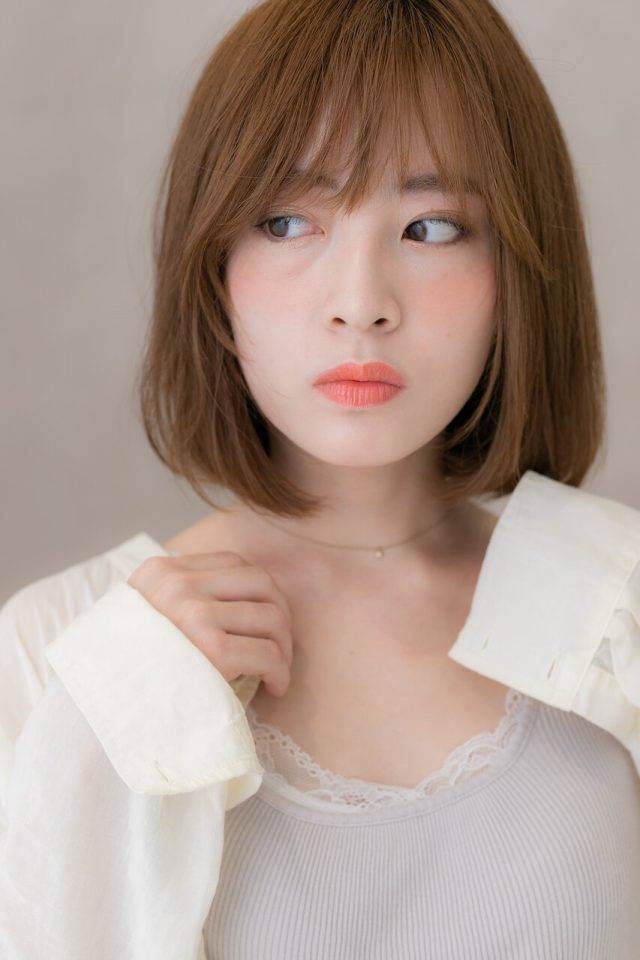 20代30代40代カーキニュアンスワンカール小顔ボブ