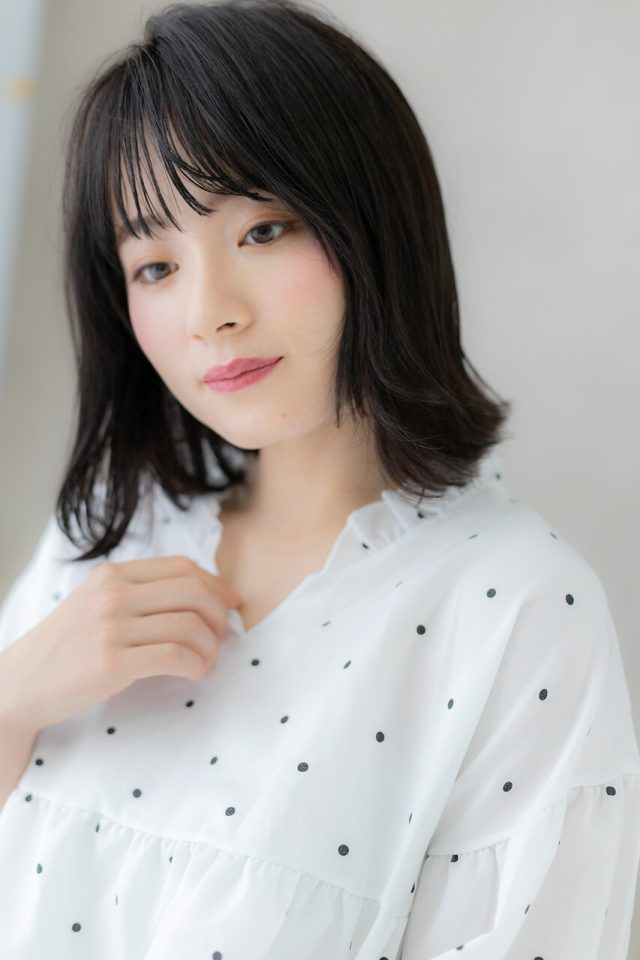 20代30代40代■濡れ髪切りっぱなし外ハネ小顔くびれヘア