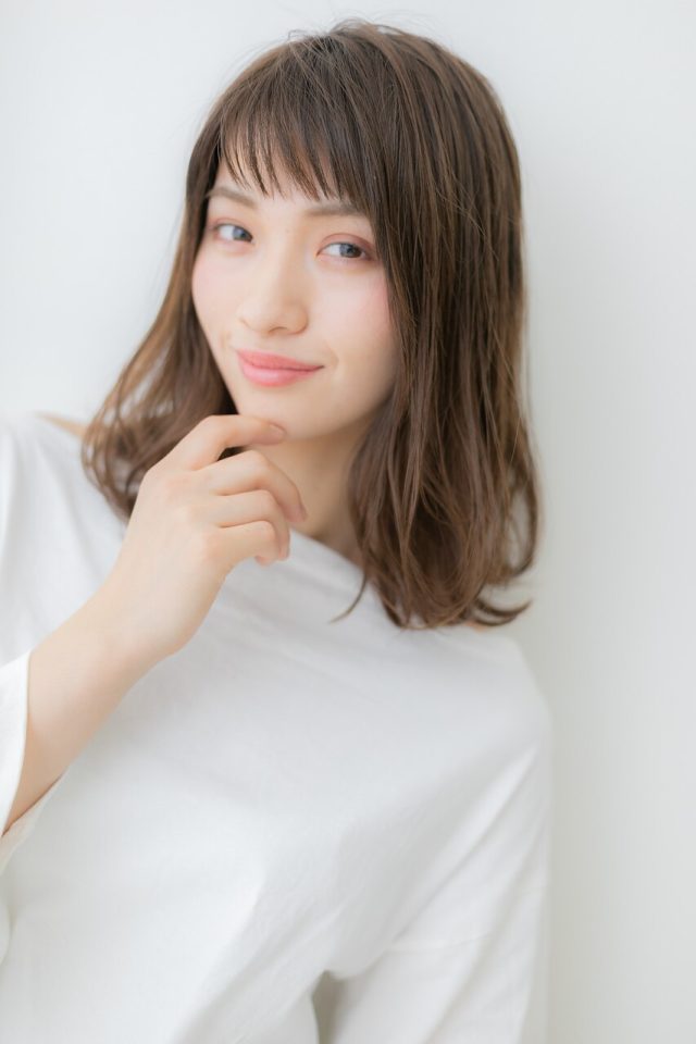 10代20代30代ルーズな毛先パーマ小顔ナチュラルセミディ