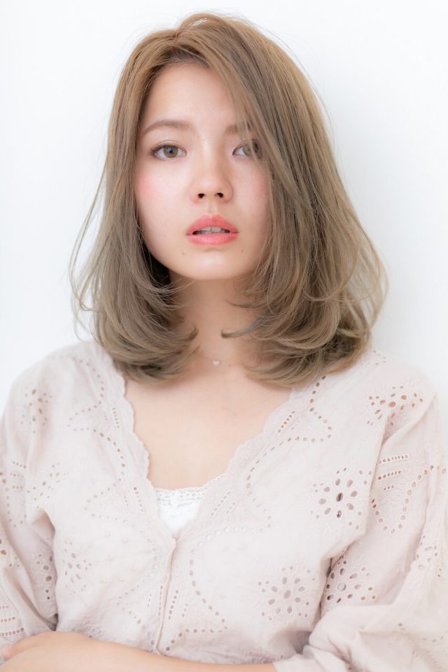 10代20代30代◆外国人風無造作毛先パーマの小顔セミディ