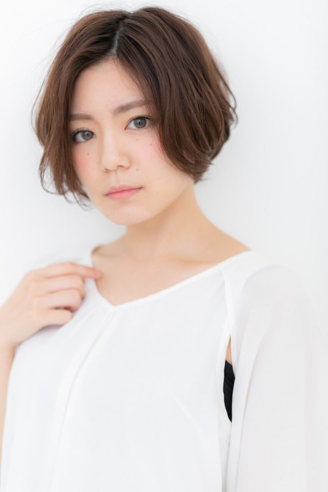 30代40代50代アシンメトリーくせ毛風小顔フレンチボブ