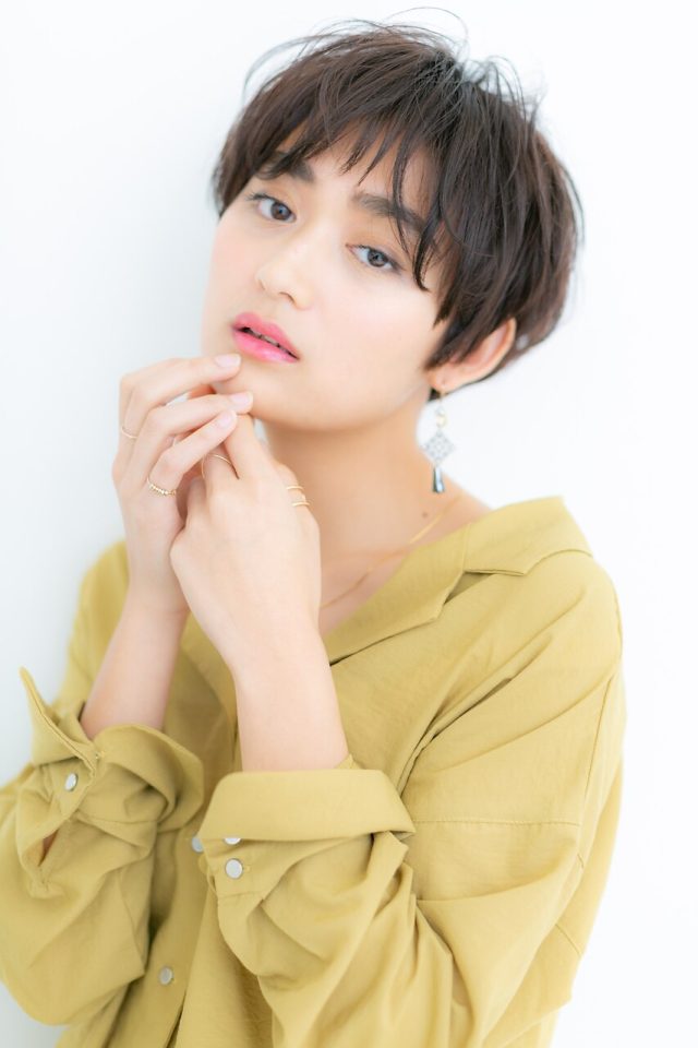 20代30代40代モードクールな黒髪小顔マニッシュショート