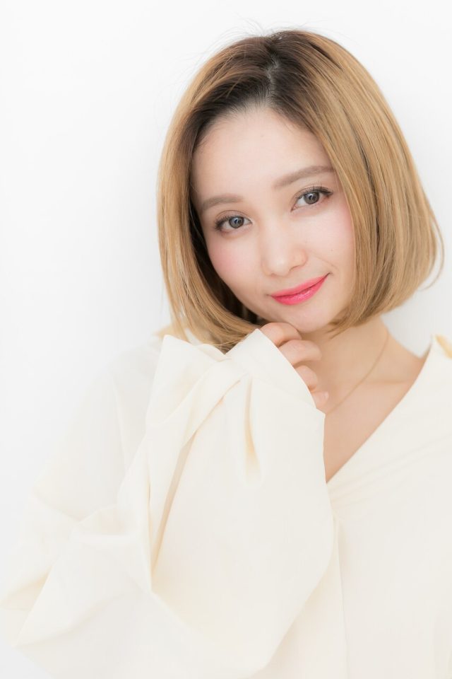 10代20代30代☆攻め系個性的ハイトーン★前下がり大人ボブ