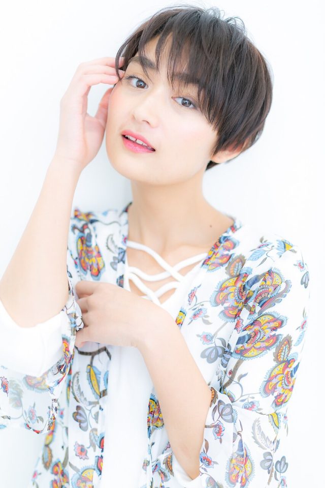 30代40代50代アシンメトリー×黒髪小顔マッシュショート