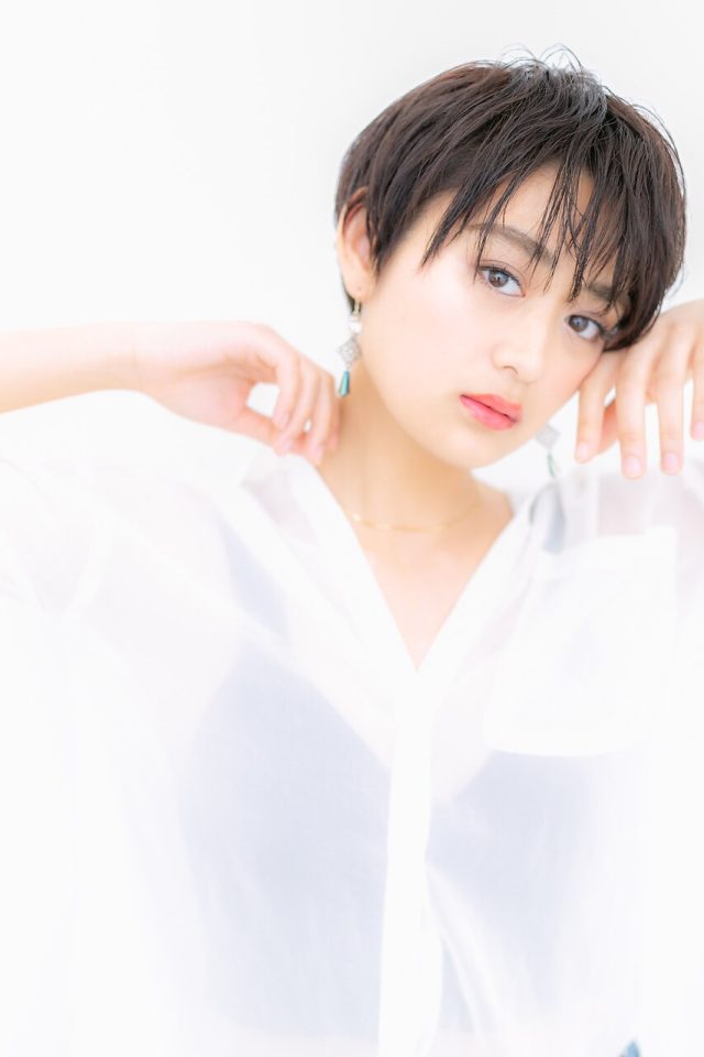 20代30代40代黒髪マニッシュショートで小顔洗練大人女子