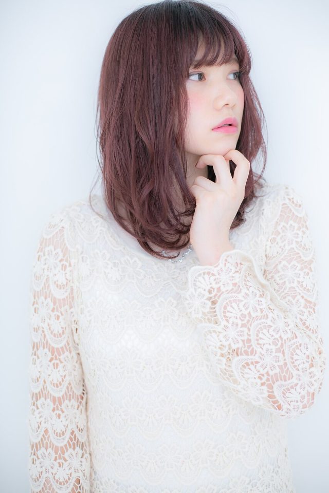 20代30代40代小顔に見せるくせ毛風無造作カールセミディ