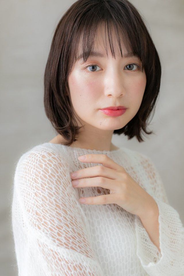 20代30代40代シースルーバング小顔くびれ外ハネボブ
