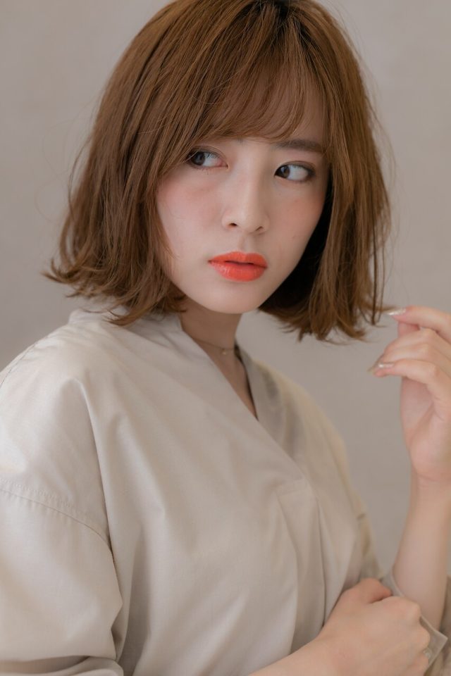 20代30代40代外国人風くびれ小顔外ハネフェザーボブ