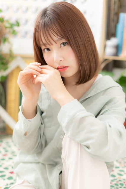 シースルーバングｘココアブラウン小顔ロブ
