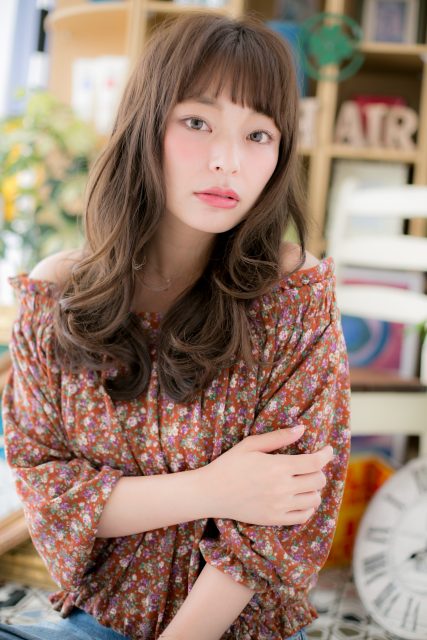 大人かわいい♪くせ毛風ドーリーロング